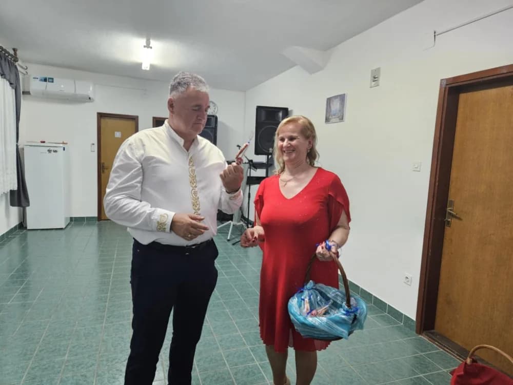 Velički umirovljenici uz Dan žena darivali i muškarce!