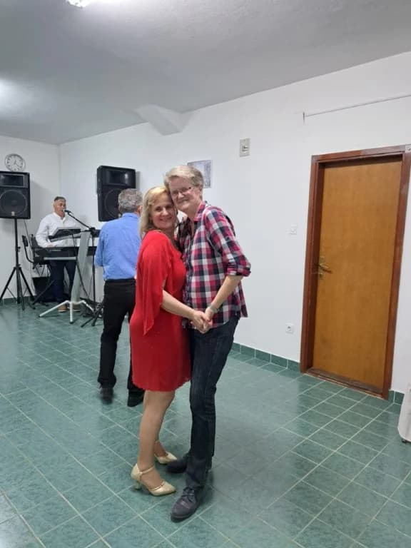 Velički umirovljenici uz Dan žena darivali i muškarce!