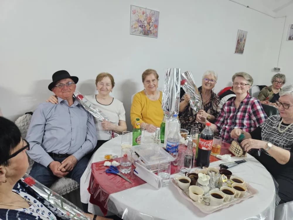 Velički umirovljenici uz Dan žena darivali i muškarce!