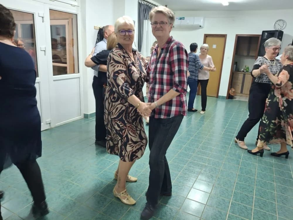 Velički umirovljenici uz Dan žena darivali i muškarce!