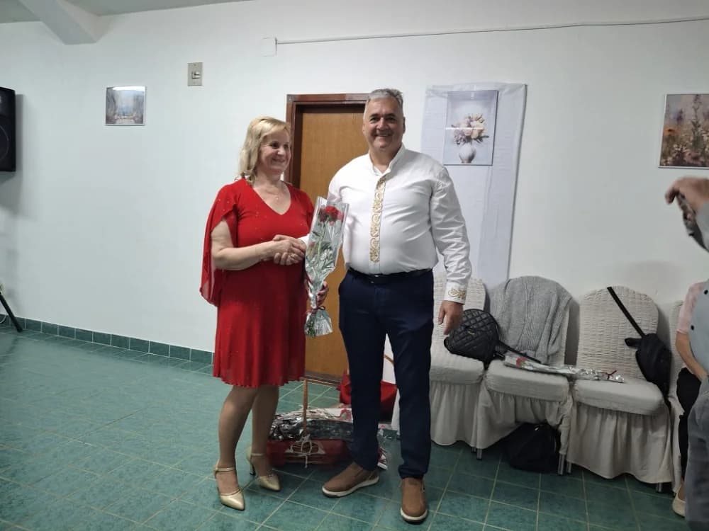Velički umirovljenici uz Dan žena darivali i muškarce!