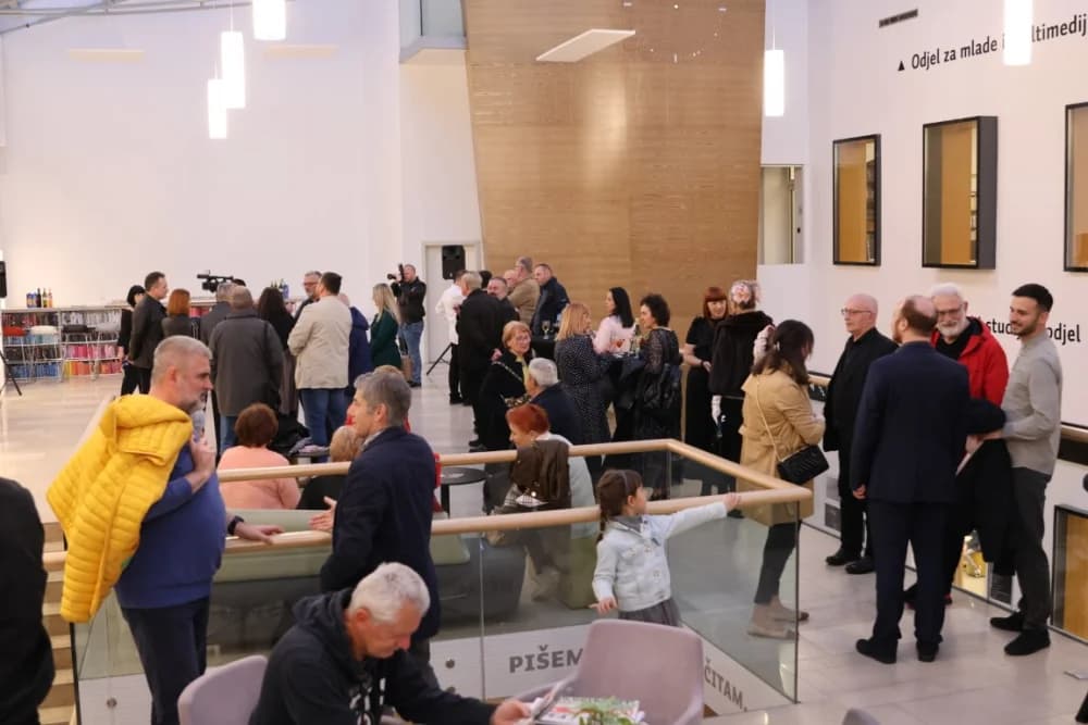 Odabrane fotografije Duška Mirkovića daju sugađanima motive najboljeg čovjekovog prijatelja