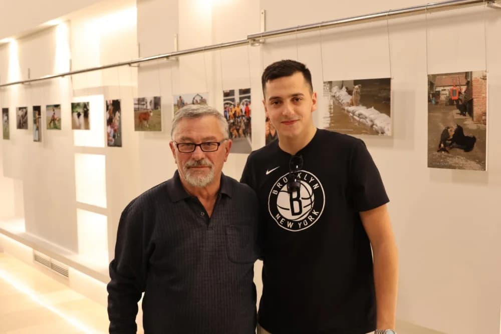 Odabrane fotografije Duška Mirkovića daju sugađanima motive najboljeg čovjekovog prijatelja