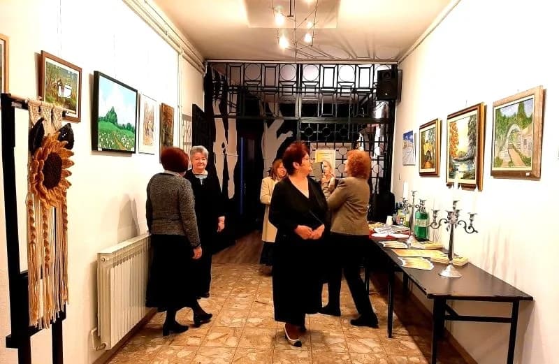 Otvorena izložba likovnih radova pod nazivom ʼPožegi s naše palete“