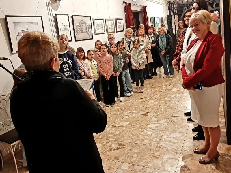Otvorena izložba likovnih radova pod nazivom ʼPožegi s naše palete“
