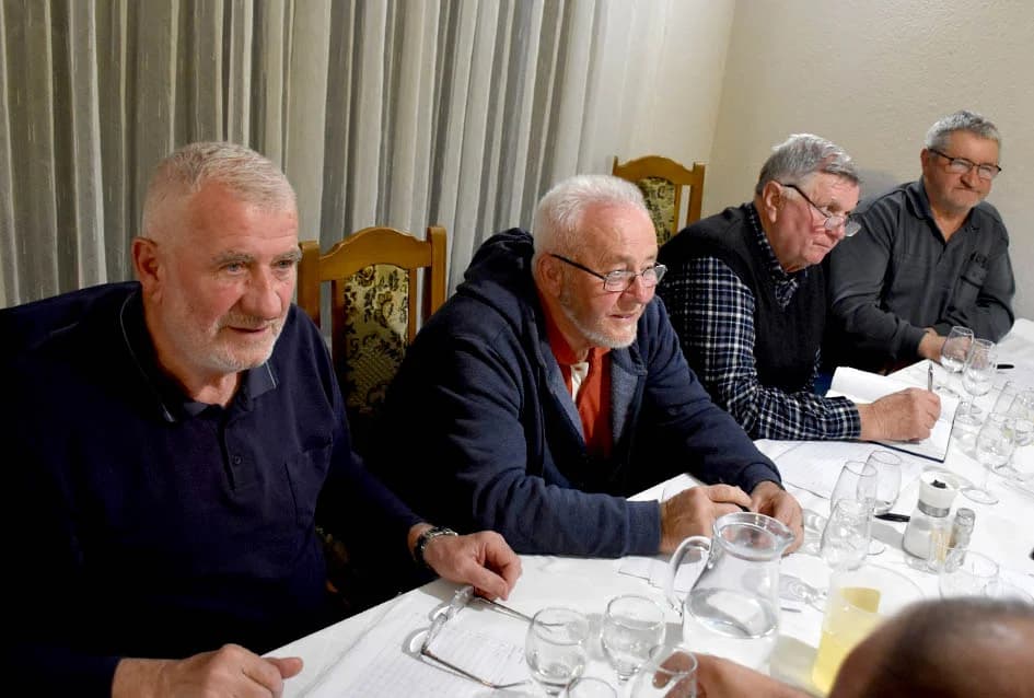 Sljubili graševinu i pohanog šarana