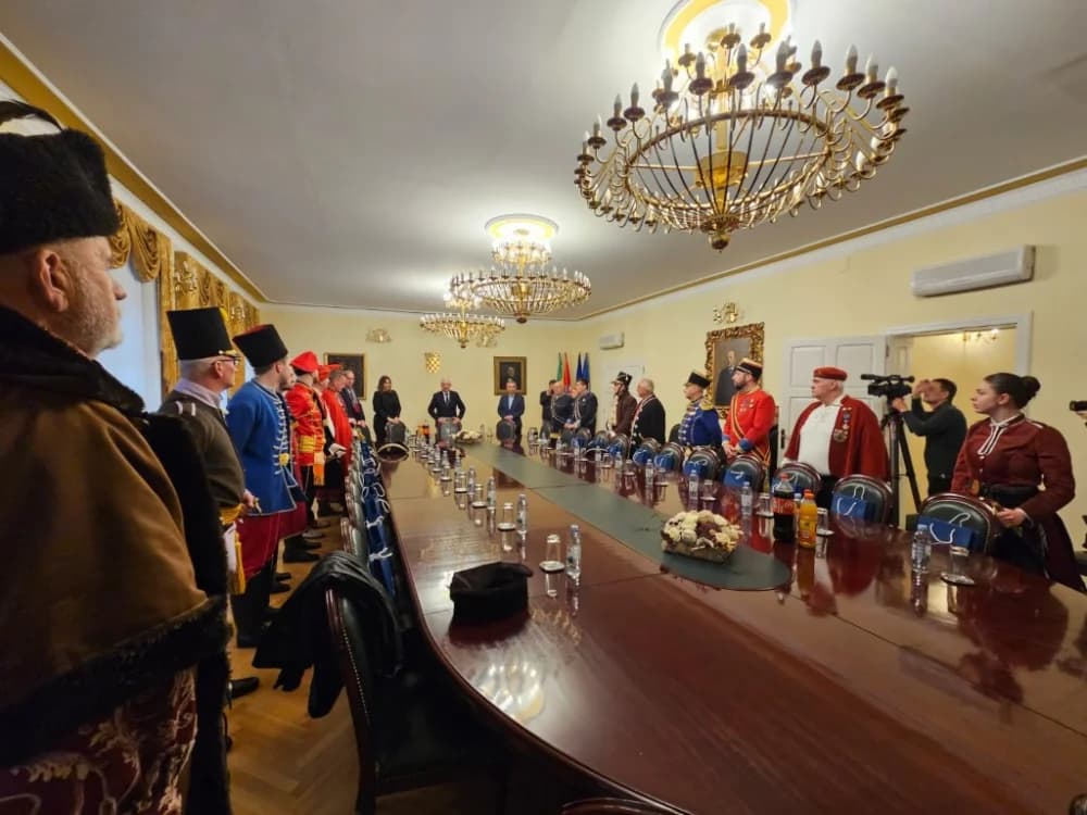 Gradonačelnik Željko Glavić upriličio prijem za članove povijesnih postrojbi povodom Dana grada Požege i Grgureva