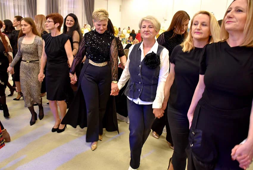 Dvjestotinjak žena veličkog kraja i prijateljica slavilo svoj dan-prihod u humnitarnu namjenu