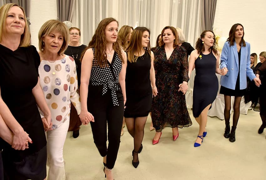 Dvjestotinjak žena veličkog kraja i prijateljica slavilo svoj dan-prihod u humnitarnu namjenu