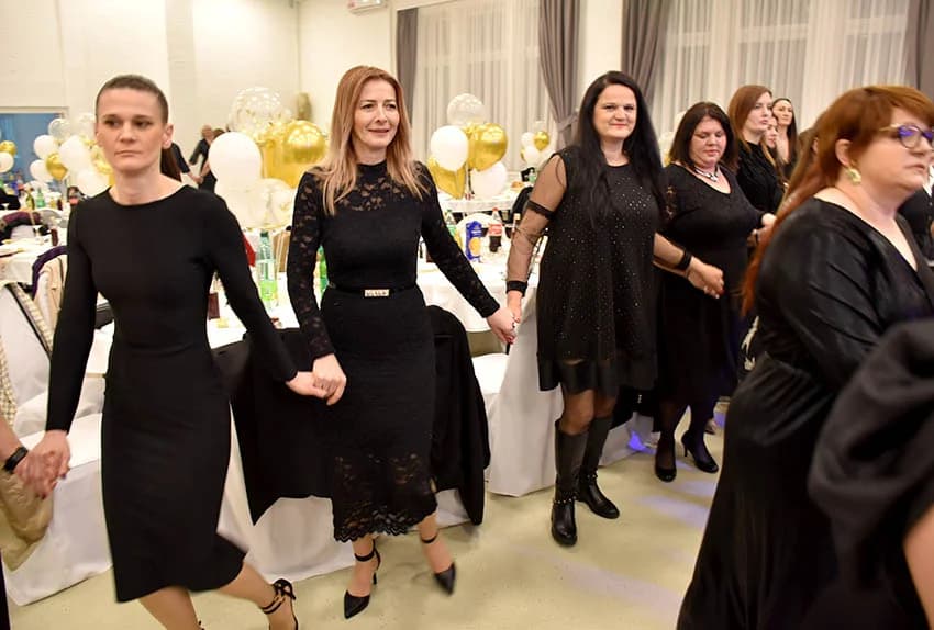 Dvjestotinjak žena veličkog kraja i prijateljica slavilo svoj dan-prihod u humnitarnu namjenu