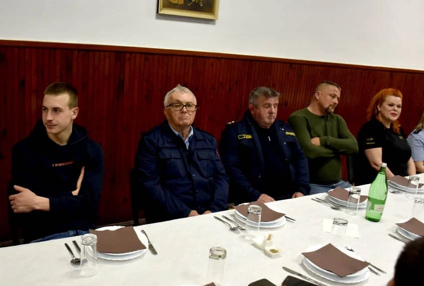 Vatrogasci Kaptola imali više od 100 intervencija i aktivnosti – uzoran  vatrogasac je Karlo Mikić