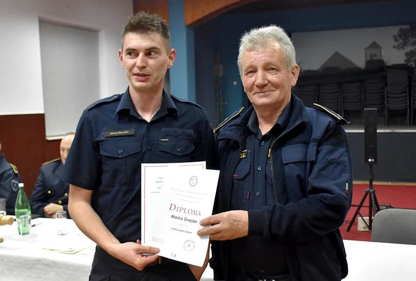 Vatrogasci Kaptola imali više od 100 intervencija i aktivnosti – uzoran  vatrogasac je Karlo Mikić