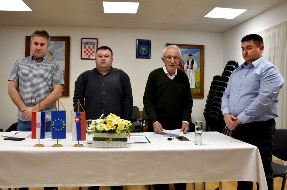 Jakšićki Slovaci imali 28 nastupa među kojima su gostovanja u Slovačkoj, te B i H