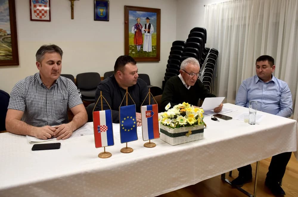 Jakšićki Slovaci imali 28 nastupa među kojima su gostovanja u Slovačkoj, te B i H