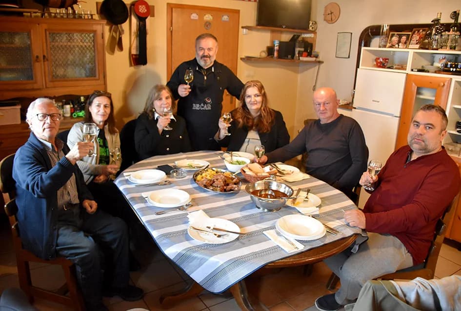 POŽEŠKI VINOGRADARI SLAVILI GRGUREVO: Vikend u znaku obilne kiše