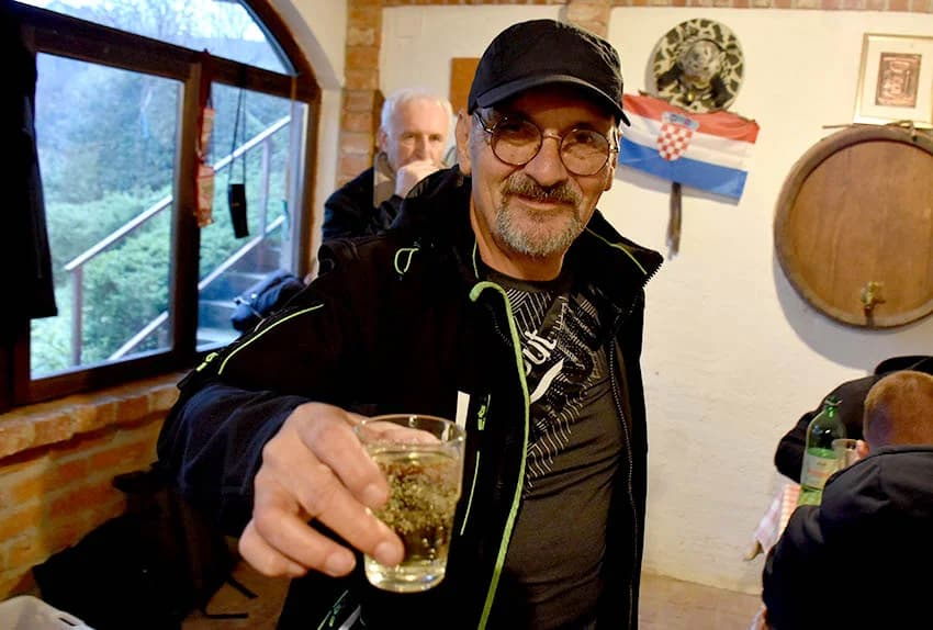POŽEŠKI VINOGRADARI SLAVILI GRGUREVO: Vikend u znaku obilne kiše
