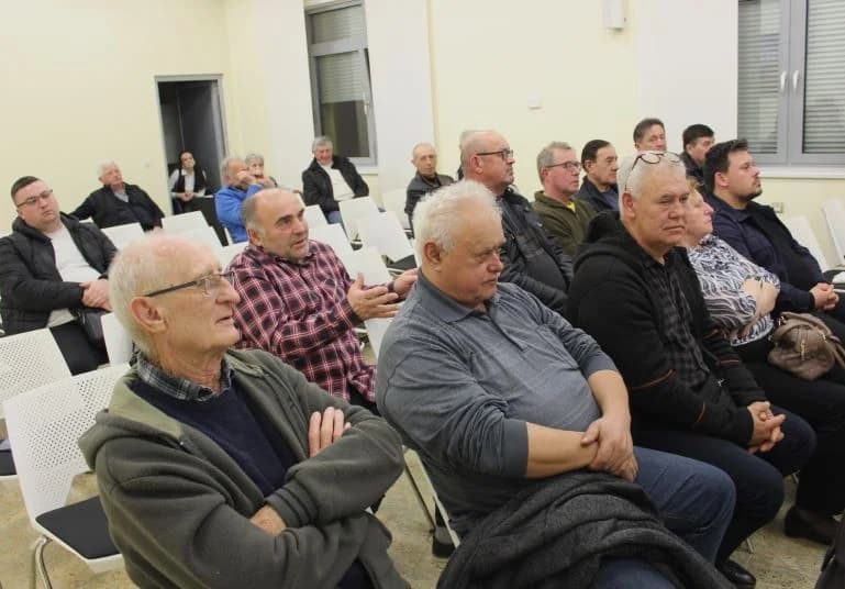 Održana zanimljiva edukativna tribina s građanima o sustavu civilne zaštite