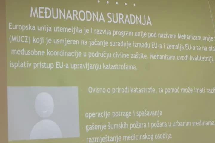 Održana zanimljiva edukativna tribina s građanima o sustavu civilne zaštite