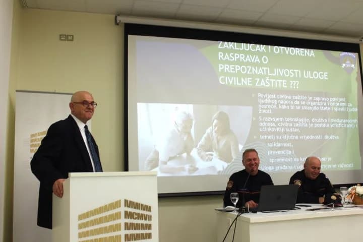 Održana zanimljiva edukativna tribina s građanima o sustavu civilne zaštite