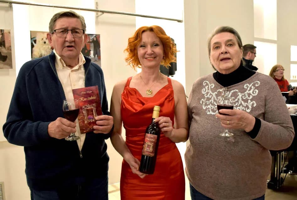 Predstavljena zbirka ljubavne poezije Irene Kalan