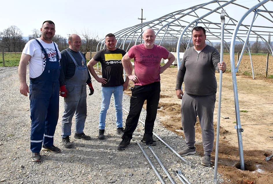 Novi plastenik za presadnice kupusa alilovačke obitelji Ciganović