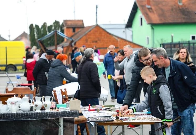 Održani buvljak u Pleternici i proljetna radionica za djecu