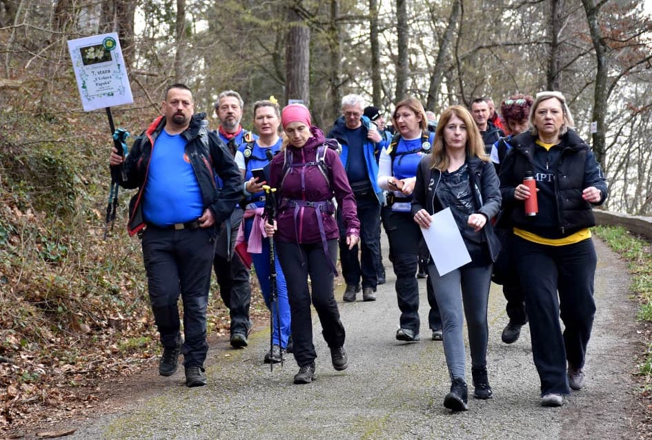 PAPUČKI JAGLACI 2025.: Brojni planinari pohodili sedam staza