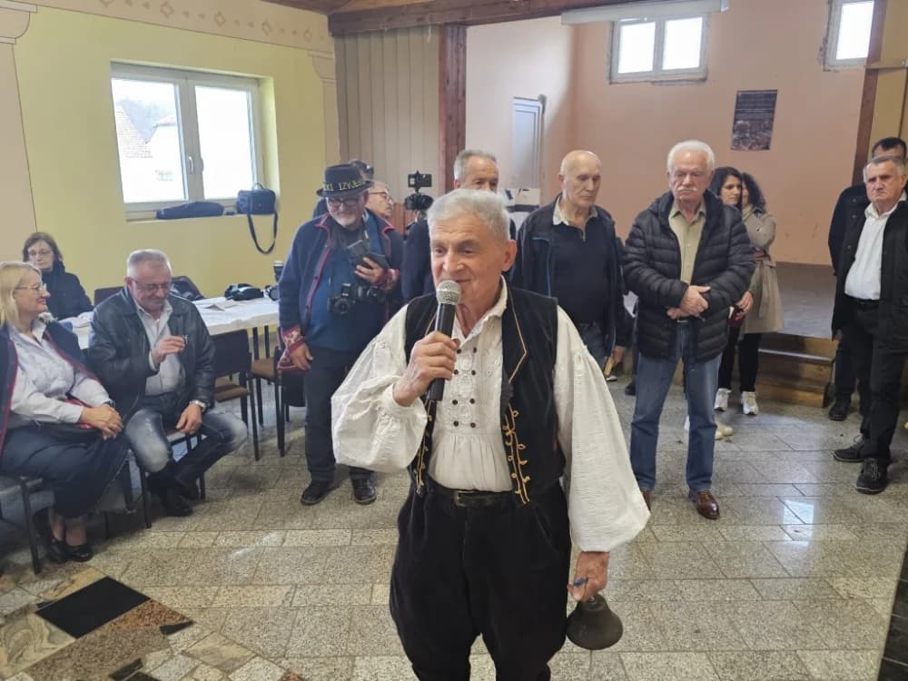 BEKTEŽ – „Što su jeli naši stari u vrijeme korizme“: Na uređenim stolovima postavljena hrana koju čuvaju starije generacije od zaborava