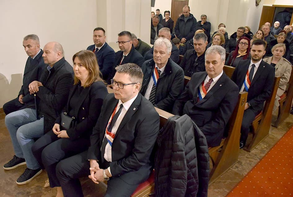 Otkrivena bista blaženom Alojziju Stepincu u Stražemanu
