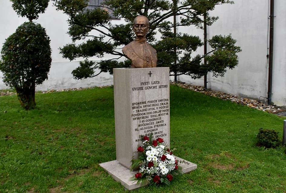 Otkrivena bista blaženom Alojziju Stepincu u Stražemanu