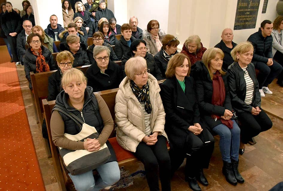 Otkrivena bista blaženom Alojziju Stepincu u Stražemanu