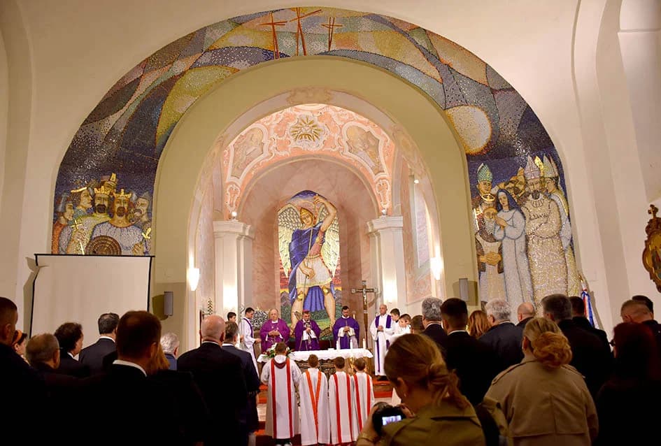 Otkrivena bista blaženom Alojziju Stepincu u Stražemanu