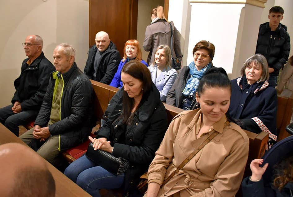 Otkrivena bista blaženom Alojziju Stepincu u Stražemanu