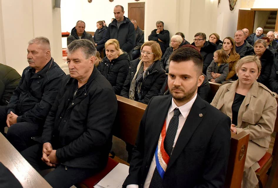 Otkrivena bista blaženom Alojziju Stepincu u Stražemanu
