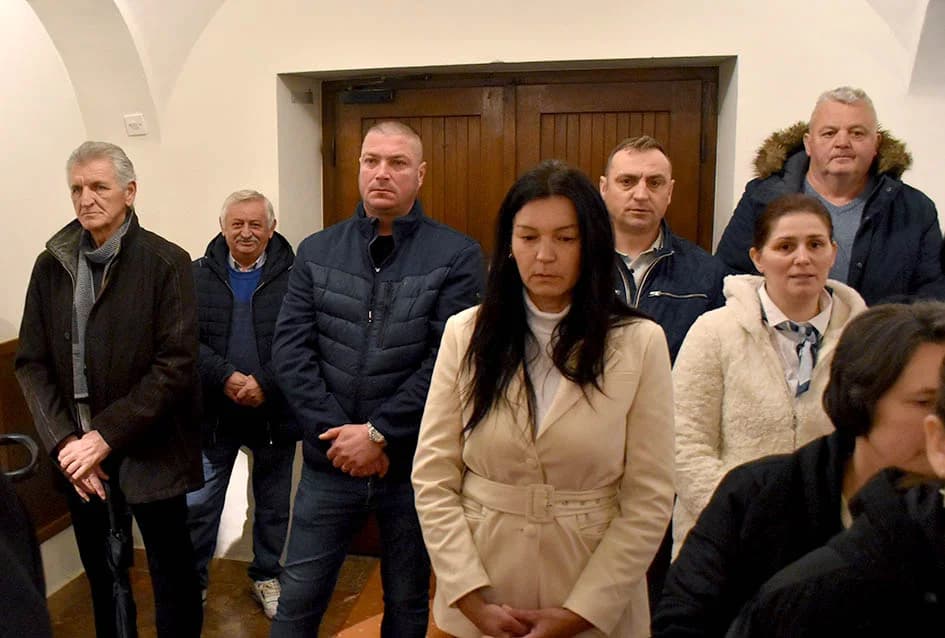 Otkrivena bista blaženom Alojziju Stepincu u Stražemanu