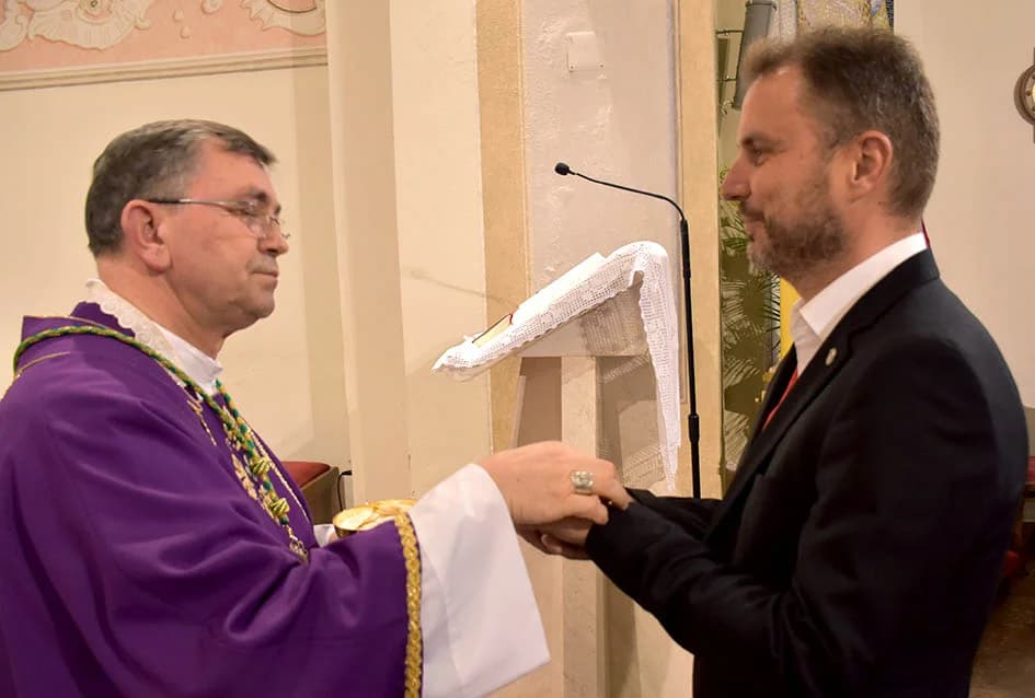 Otkrivena bista blaženom Alojziju Stepincu u Stražemanu