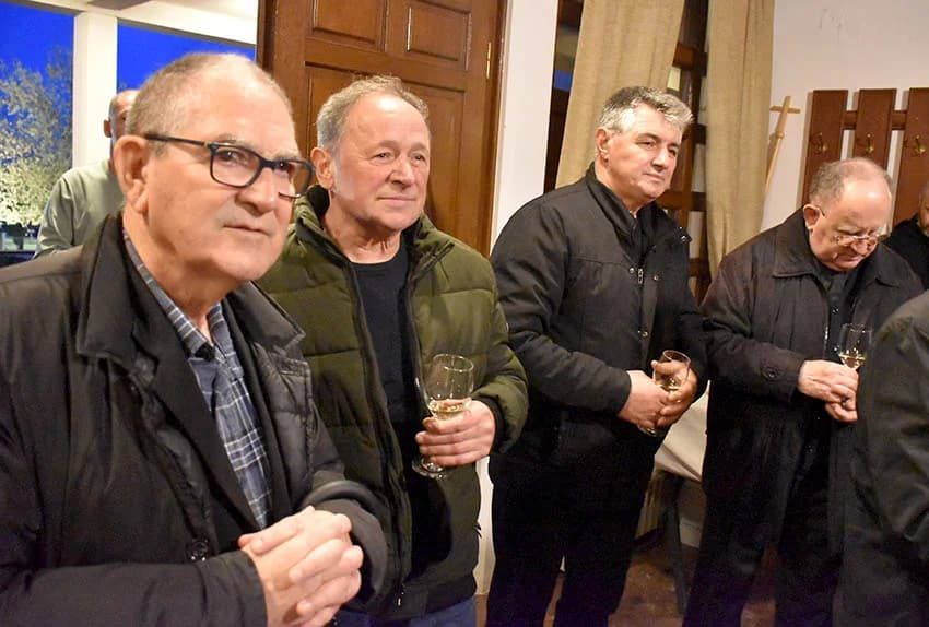 Otkrivena bista blaženom Alojziju Stepincu u Stražemanu