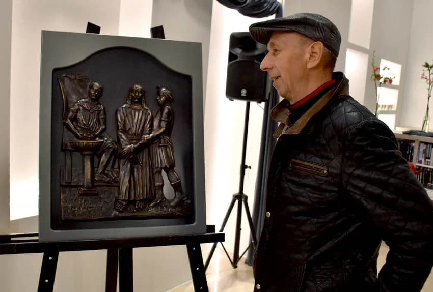 Izložba „ Križni put“ Josipa Tomana otvorena u požeškoj knjižnici