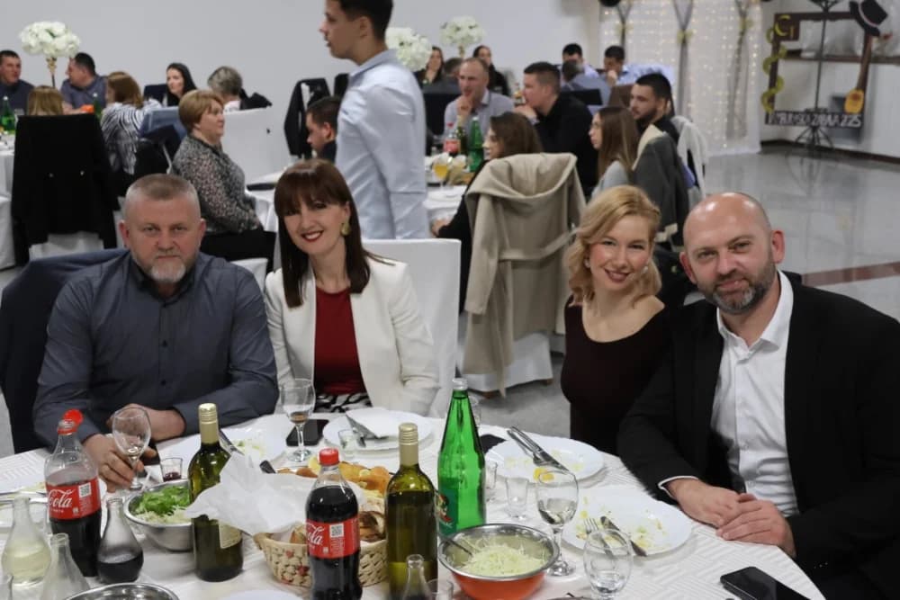 Prva Tamburaška zabava okupila više od 150 posjetitelja i gostiju, a svirali su Ravnica i Astal