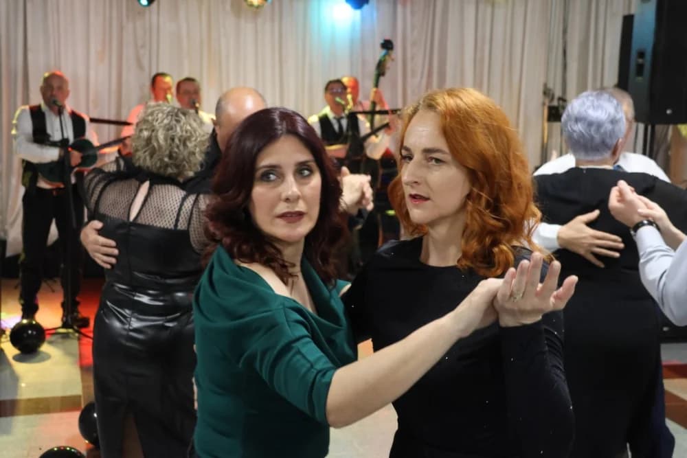 Prva Tamburaška zabava okupila više od 150 posjetitelja i gostiju, a svirali su Ravnica i Astal