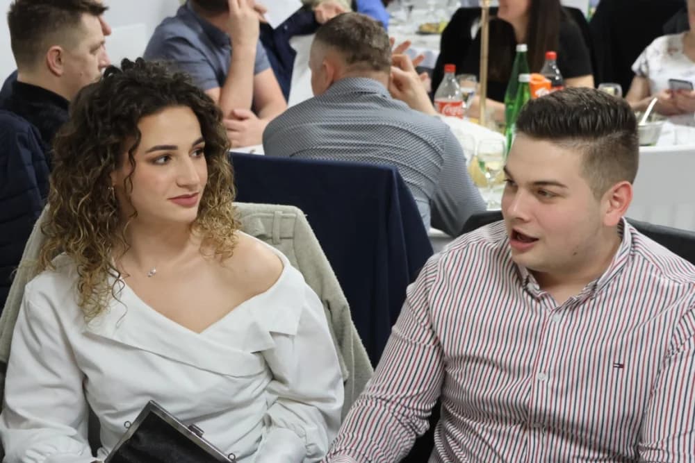 Prva Tamburaška zabava okupila više od 150 posjetitelja i gostiju, a svirali su Ravnica i Astal