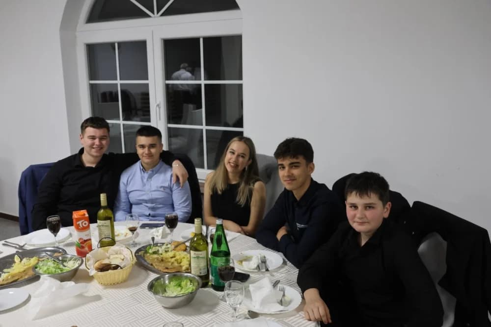 Prva Tamburaška zabava okupila više od 150 posjetitelja i gostiju, a svirali su Ravnica i Astal