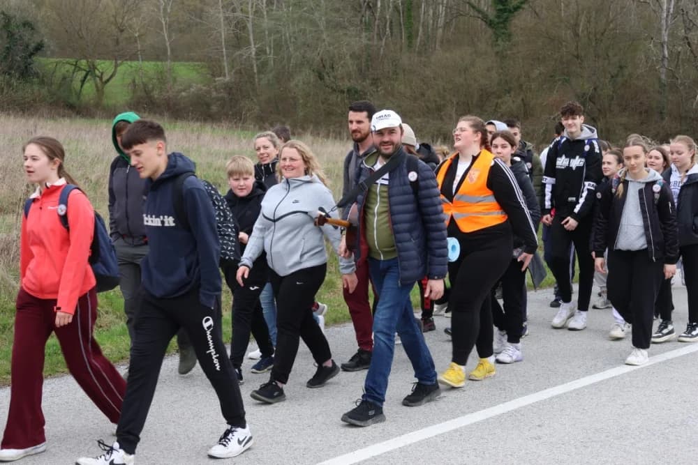 Gotovo tisuću mladih i onih malo starijih u ovogodišnjem 46-kilometarskom križnom putu