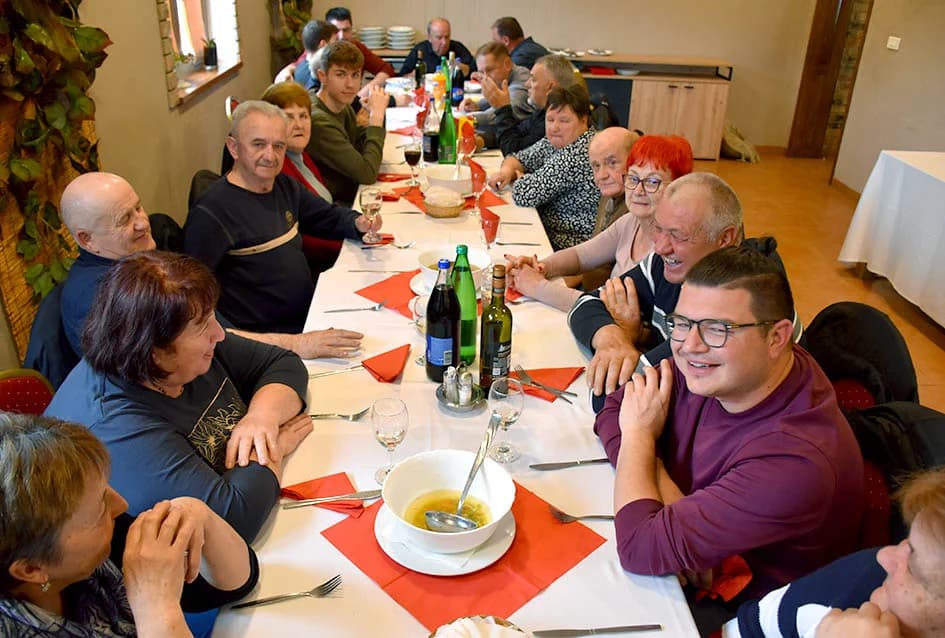 Vetovčki vinari u posjetu hrvatskom Podunavlju