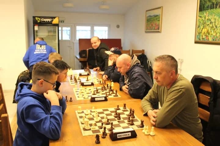 ŽUPANIJSKI ŠAHOVSKI KUP: Prvo mjesto osvojio Šahovski klub Vina Markota iz Pleternice