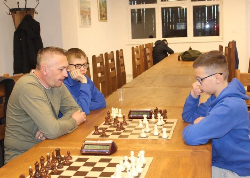 ŽUPANIJSKI ŠAHOVSKI KUP: Prvo mjesto osvojio Šahovski klub Vina Markota iz Pleternice