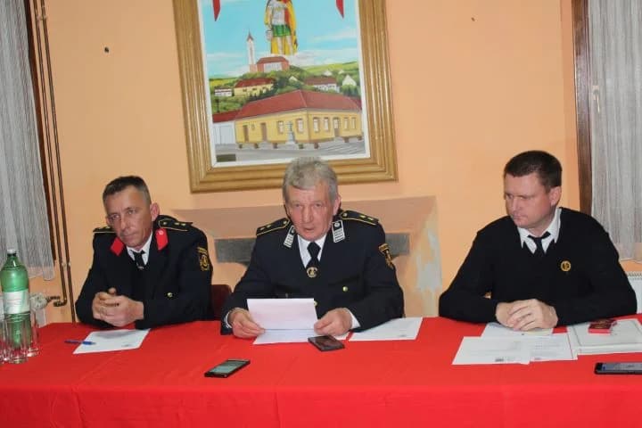 SKUPŠTINA PLETERNIČKIH VATROGASACA: Marku Alaberu i Damiru Juneku medalje za 50 godina rada u vatrogastvu