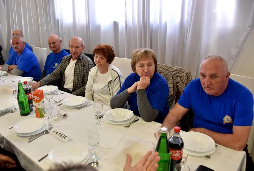 Umirovljenici Čaglina i umirovljenice Kaptola pobjednici županijskog natjecanja u pikadu