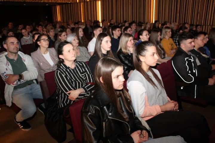 Potresno svjedočanstvo o obraćenju bračnog para Žilavi