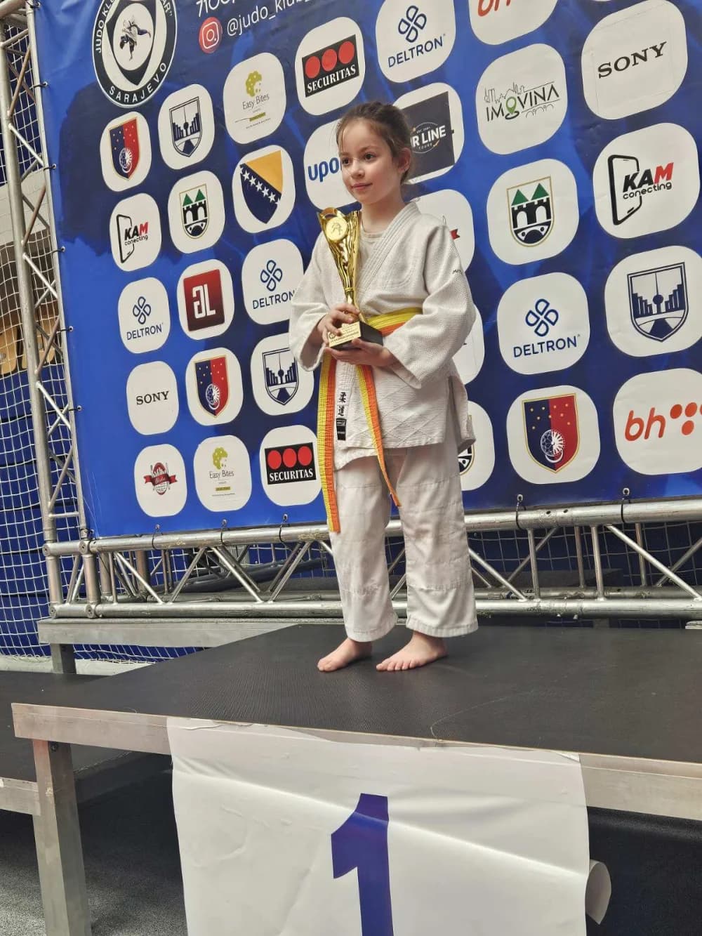 Marta Komušanac se iz Sarajeva vratila sa zlatnom medaljom i peharom